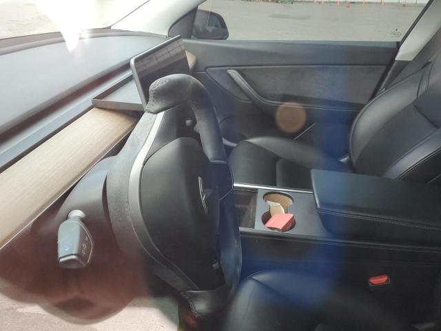 2021 Tesla Model Y მანქანა იყიდება აუქციონზე, vin: 5YJYGAEEXMF180801, აუქციონის ნომერი: 84477215