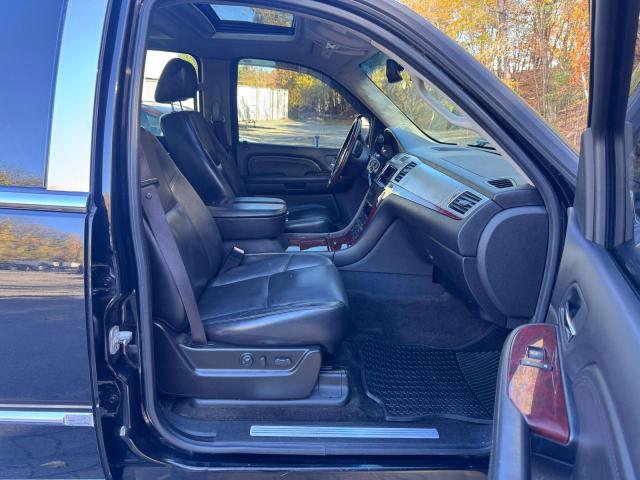 87125495 :رقم المزاد ، 3GYFK62878G161327 vin ، 2008 Cadillac Escalade E مزاد بيع