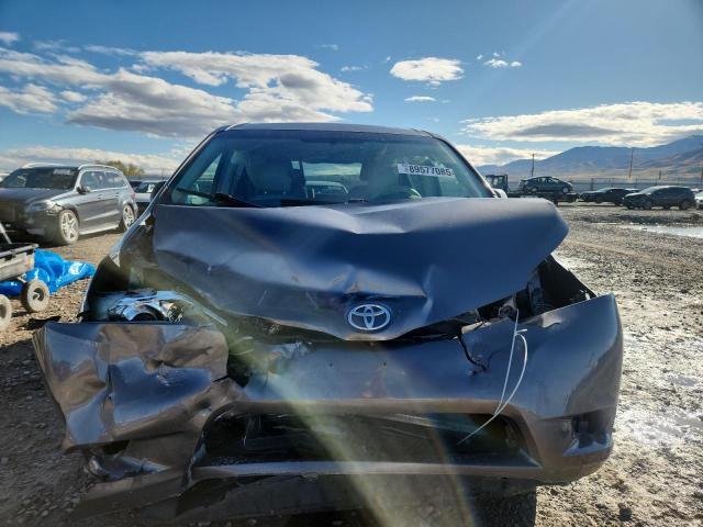 89577085 :رقم المزاد ، 5TDDK3DC7BS008856 vin ، 2011 Toyota Sienna Xle مزاد بيع
