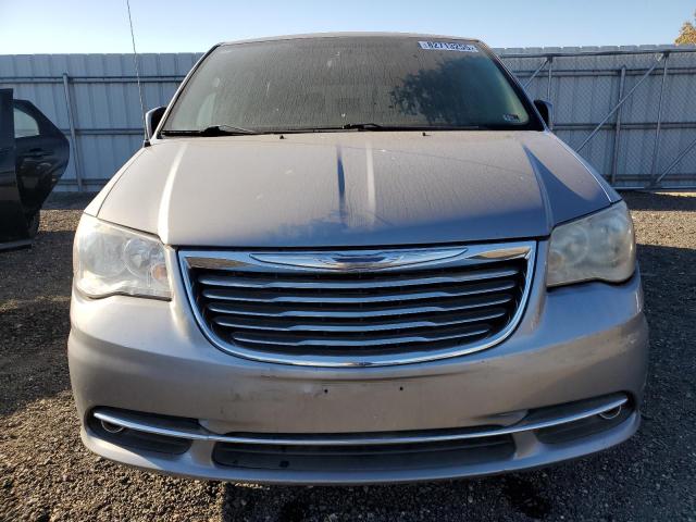 82713255 :رقم المزاد ، 2C4RC1BG0GR288715 vin ، 2016 Chrysler Town & Country مزاد بيع