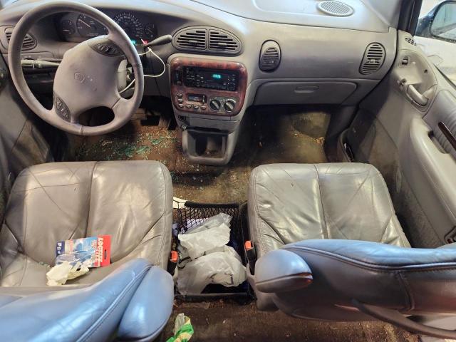 90268495 :رقم المزاد ، 1C4GP44G9YB794635 vin ، 2000 Chrysler Town & Country مزاد بيع