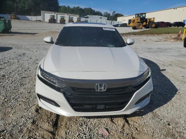 85744455 :رقم المزاد ، 1HGCV2F34JA002861 vin ، 2018 Honda Accord مزاد بيع