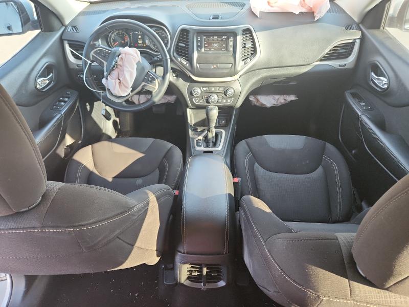 82410185 :رقم المزاد ، 1C4PJLCB9GW373927 vin ، 2016 Jeep Cherokee مزاد بيع