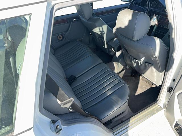 90707835 :رقم المزاد ، WDBEA92E2SF296279 vin ، 1995 Mercedes-benz E 320 مزاد بيع