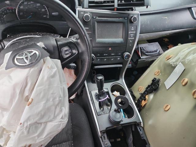90096955 :رقم المزاد ، 4T4BF1FK5FR461607 vin ، 2015 Toyota Camry مزاد بيع