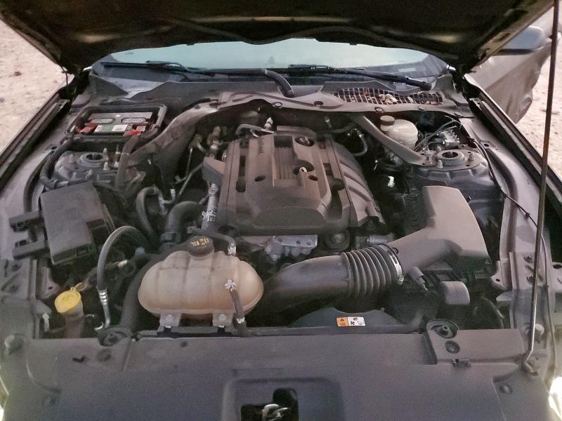 90064495 :رقم المزاد ، 1FATP8UH8F5424938 vin ، 2015 Ford Mustang مزاد بيع