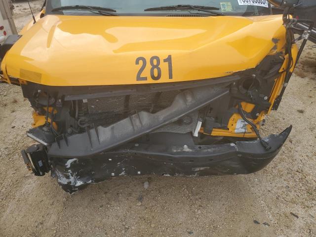 85765685 :رقم المزاد ، 1HA6GUBG8HN006565 vin ، 2017 Chev Bus مزاد بيع