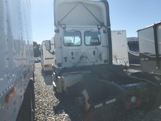 2018 Freightliner Cascadia 1 მანქანა იყიდება აუქციონზე, vin: 3AKBGADV7JSJN2869, აუქციონის ნომერი: 83945145