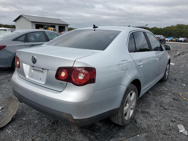 99791975 :رقم المزاد ، 3VWRM71K99M028620 vin ، 2009 Volkswagen Jetta مزاد بيع