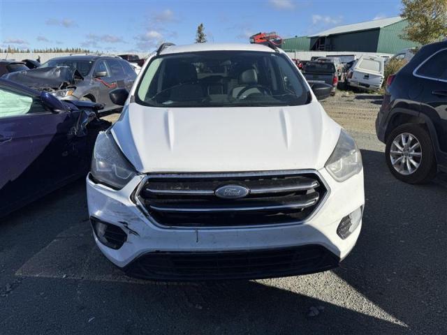2017 Ford Escape მანქანა იყიდება აუქციონზე, vin: 1FMCU9G9XHUE79361, აუქციონის ნომერი: 84760805