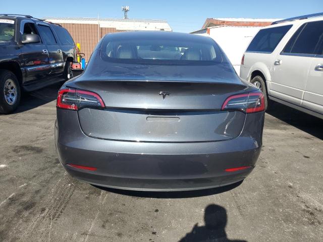 91095725 :رقم المزاد ، 5YJ3E1EA0JF048803 vin ، 2018 Tesla Model 3 مزاد بيع