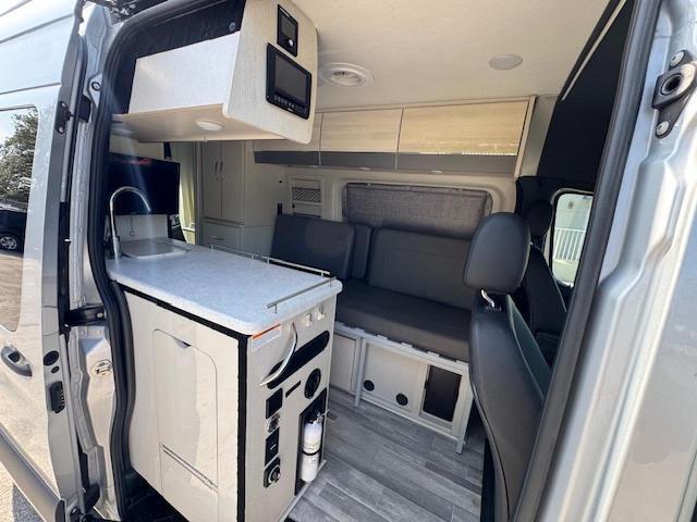 Продаж на аукціоні авто 2022 Mercedes-benz Sprinter 2500, vin: W1X4EBHY0NP484324, номер лоту: 85202705