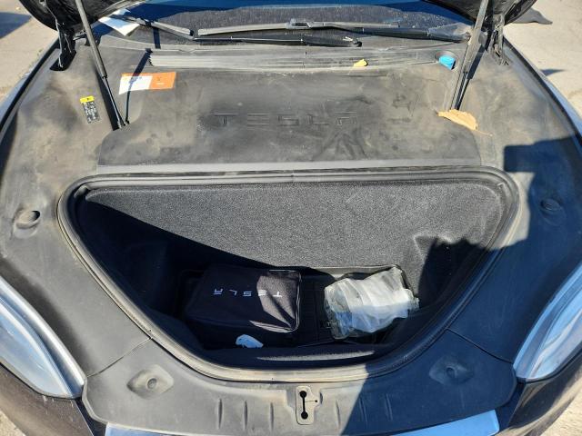 Продаж на аукціоні авто 2018 Tesla Model S, vin: 5YJSA1E22JF267066, номер лоту: 82395405