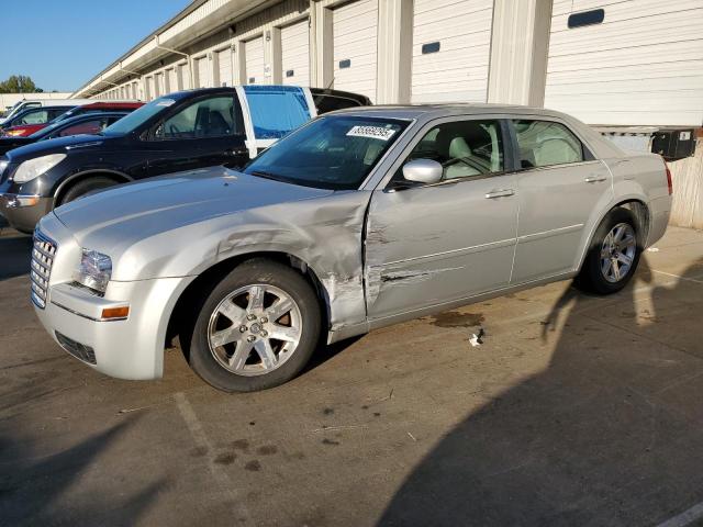 2006 Chrysler 300 მანქანა იყიდება აუქციონზე, vin: 2C3KA53G46H141156, აუქციონის ნომერი: 85569295