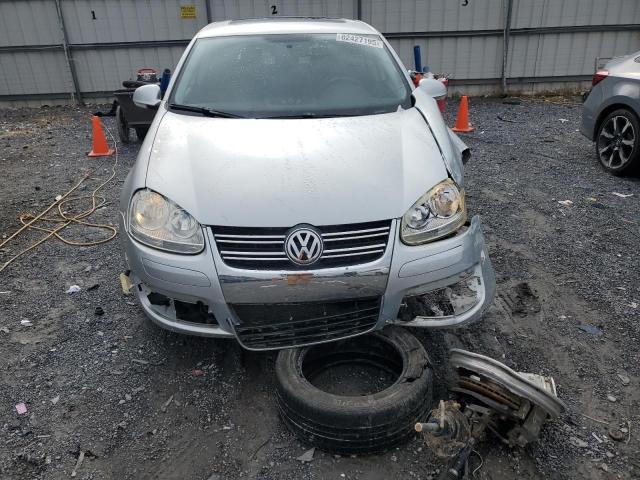 99791975 :رقم المزاد ، 3VWRM71K99M028620 vin ، 2009 Volkswagen Jetta مزاد بيع