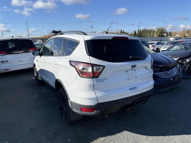 2017 Ford Escape მანქანა იყიდება აუქციონზე, vin: 1FMCU9G9XHUE79361, აუქციონის ნომერი: 84760805
