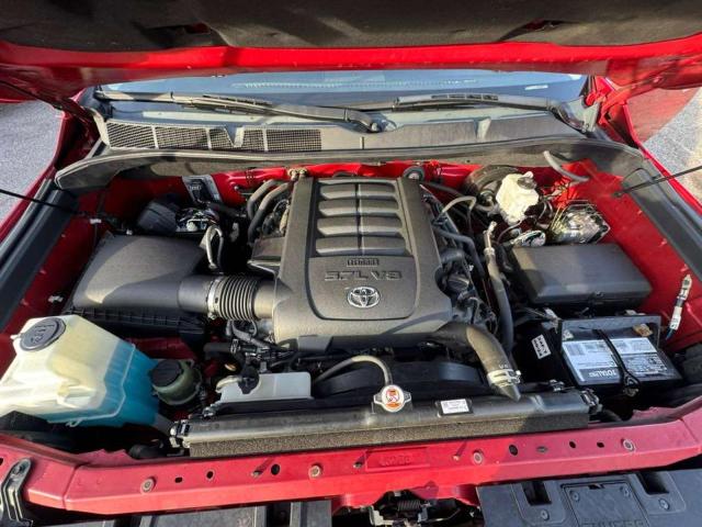 90933615 :رقم المزاد ، 5TFHY5F11JX739475 vin ، 2018 Toyota Tundra Cre مزاد بيع