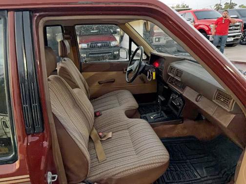 1985 Toyota Pickup Xtr მანქანა იყიდება აუქციონზე, vin: JT4RN56D9F5042940, აუქციონის ნომერი: 87126285