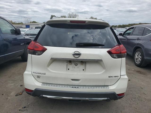 86105365 :رقم المزاد ، 5N1AT2MV3JC818928 vin ، 2018 Nissan Rogue مزاد بيع