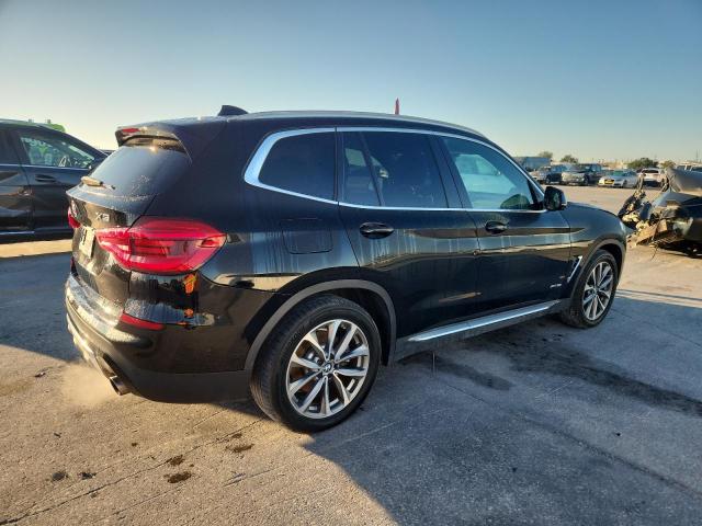 90040735 :رقم المزاد ، 5UXTR9C59JLC75382 vin ، 2018 Bmw X3 مزاد بيع