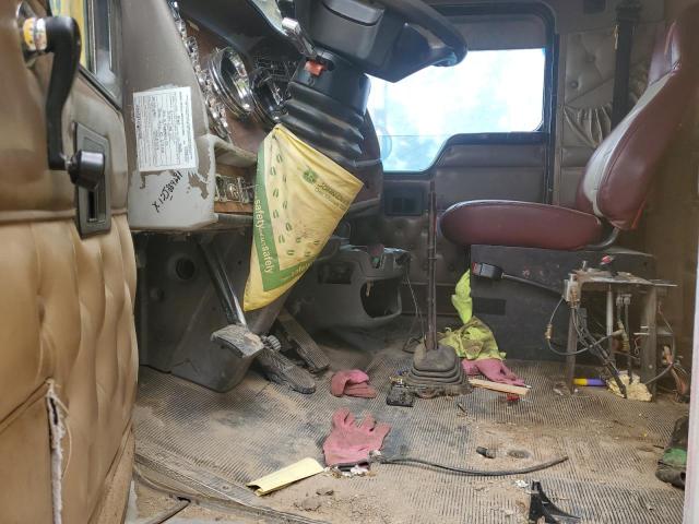 Продажа на аукционе авто 2002 Kenworth Construct, vin: 1XKWDR9X12J884681, номер лота: 84241955