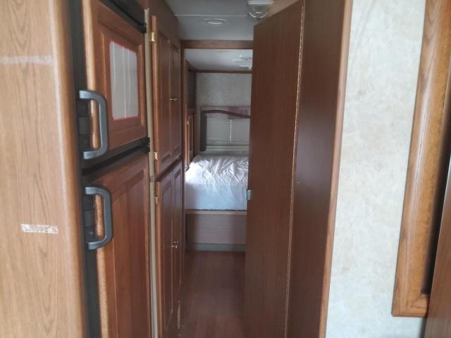 86216595 :رقم المزاد ، 5B4MP67G653406606 vin ، 2005 Tiffin Motorhomes Allegro Motorhomes مزاد بيع