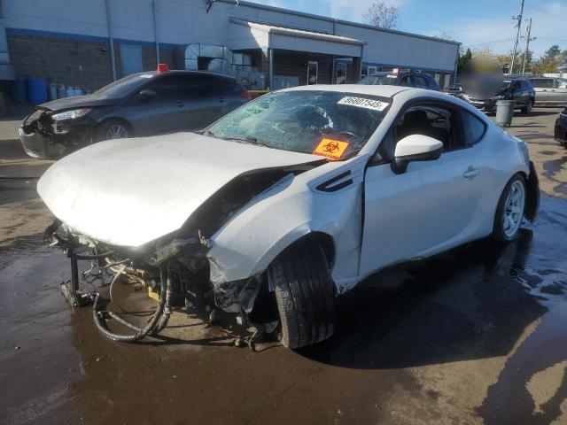 86807545 :رقم المزاد ، JF1ZNAA12D1716880 vin ، 2013 Toyota Scion Fr-s مزاد بيع