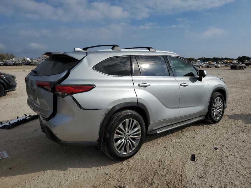 Продажа на аукционе авто 2023 Toyota Highlander, vin: 5TDKDRAH7PS046535, номер лота: 86895765