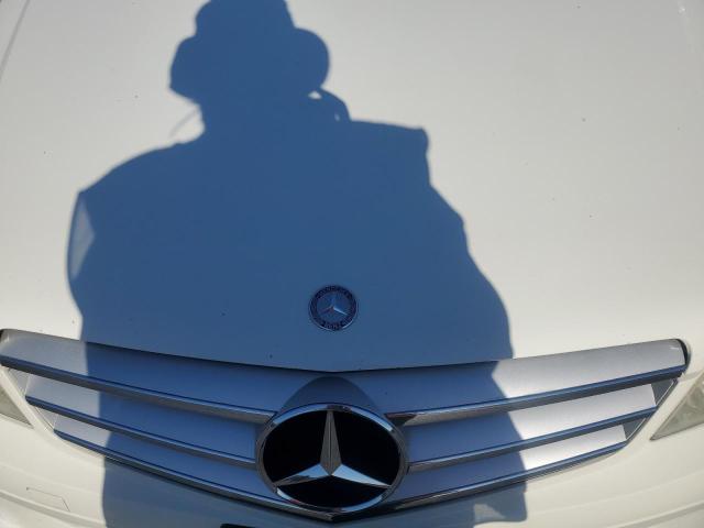 2010 Merz C 300 4matic მანქანა იყიდება აუქციონზე, vin: WDDGF8BB2AR099823, აუქციონის ნომერი: 85463115