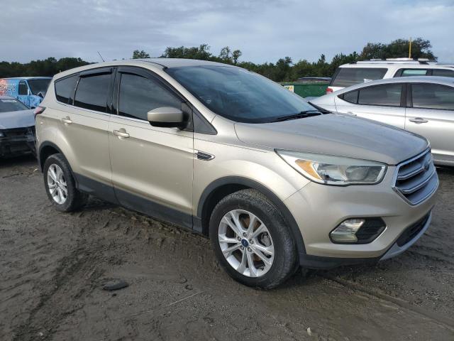82243655 :رقم المزاد ، 1FMCU0GD2HUC19410 vin ، 2017 Ford Escape Se مزاد بيع
