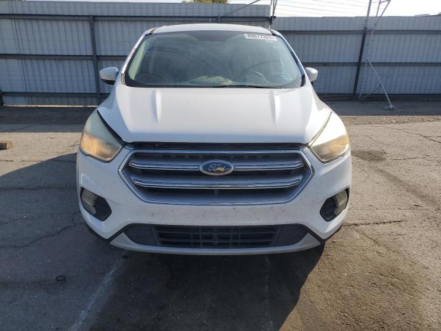 89677325 :رقم المزاد ، 1FMCU9GD5HUB45551 vin ، 2017 Ford Escape Se مزاد بيع