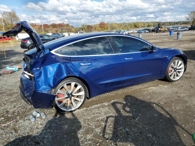 Продажа на аукционе авто 2018 Tesla Model 3, vin: 5YJ3E1EB7JF080947, номер лота: 90859095