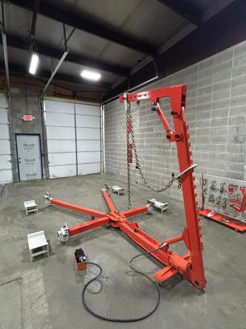 Продажа на аукционе авто 2025 Others 4 Clamp Frame Puller, vin: 38911467, номер лота: 85277545