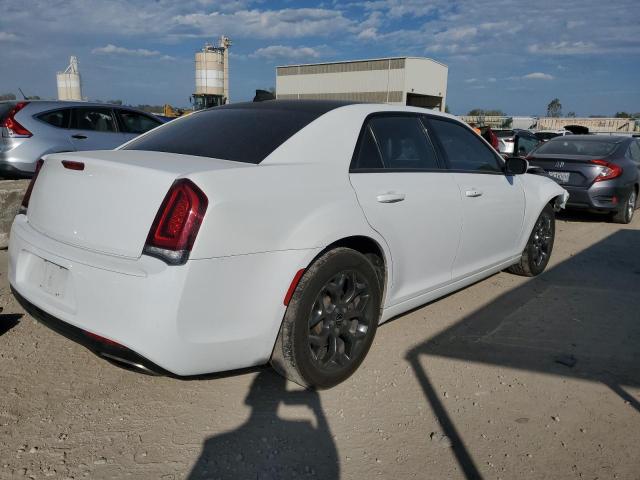 82305555 :رقم المزاد ، 2C3CCAGG7HH647956 vin ، 2017 Chrysler 300 S مزاد بيع