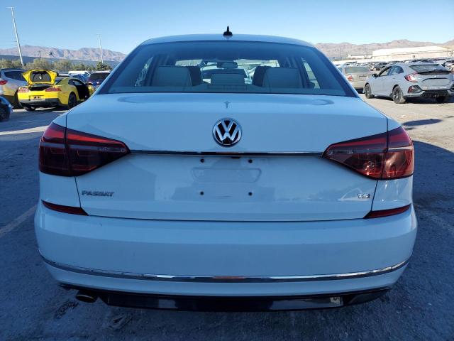 90276285 :رقم المزاد ، 1VWDT7A35HC049082 vin ، 2017 Volkswagen Passat مزاد بيع