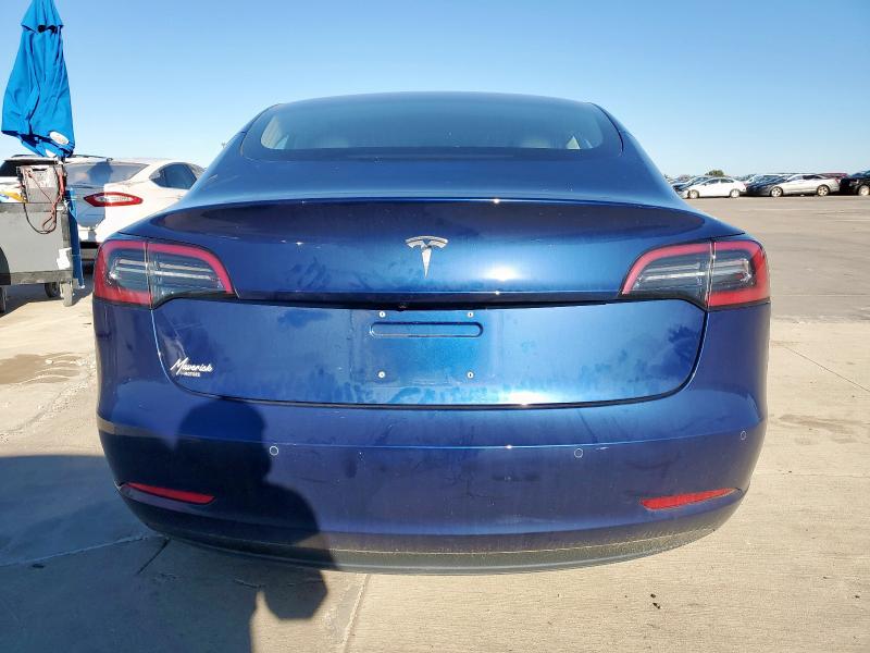 90368615 :رقم المزاد ، 5YJ3E1EAXJF034990 vin ، 2018 Tesla Model 3 مزاد بيع