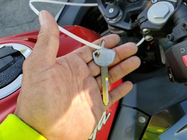84983655 :رقم المزاد ، JKAEXKG16KDA28339 vin ، 2019 Kawasaki Ex400 مزاد بيع