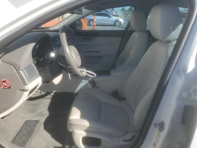 Продажа на аукционе авто 2016 Jaguar Xf Prestig, vin: SAJBE4BV8GCY13557, номер лота: 90542575