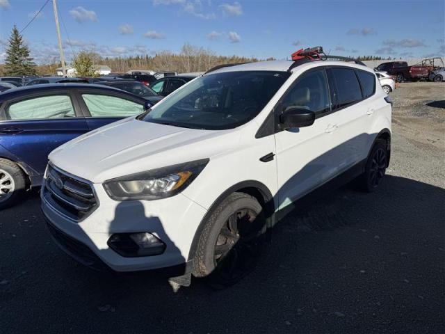 2017 Ford Escape მანქანა იყიდება აუქციონზე, vin: 1FMCU9G9XHUE79361, აუქციონის ნომერი: 84760805