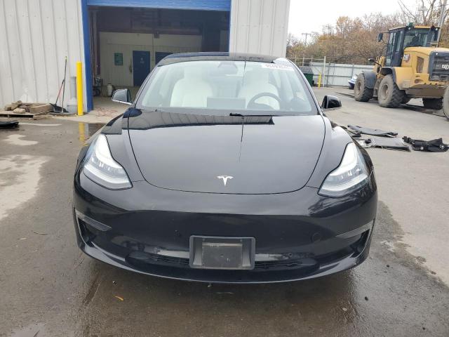 Продажа на аукционе авто 2018 Tesla Model 3, vin: 5YJ3E1EA4JF155191, номер лота: 90493045