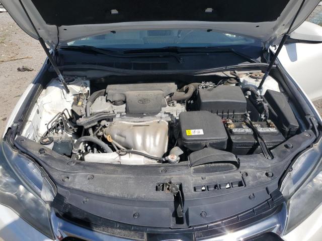 82212125 :رقم المزاد ، 4T1BF1FK4HU336627 vin ، 2017 Toyota Camry مزاد بيع