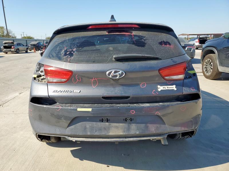 2018 Hyundai Elantra Gt მანქანა იყიდება აუქციონზე, vin: KMHH35LE3JU043557, აუქციონის ნომერი: 82369995
