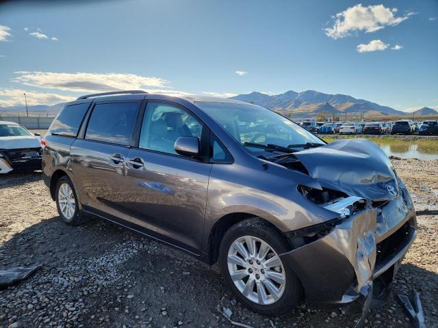 89577085 :رقم المزاد ، 5TDDK3DC7BS008856 vin ، 2011 Toyota Sienna Xle مزاد بيع