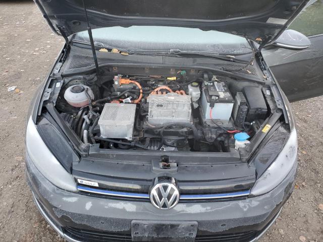 90082345 :رقم المزاد ، WVWPR7AU5JW913558 vin ، 2018 Volkswagen E-golf مزاد بيع