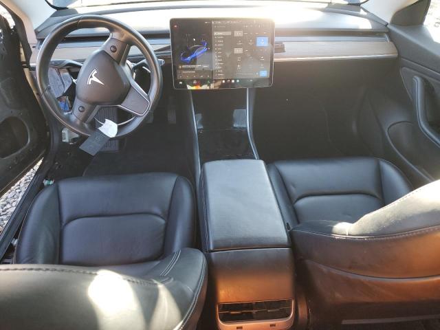 85328945 :رقم المزاد ، 5YJ3E1EA1JF158212 vin ، 2018 Tesla Model 3 مزاد بيع