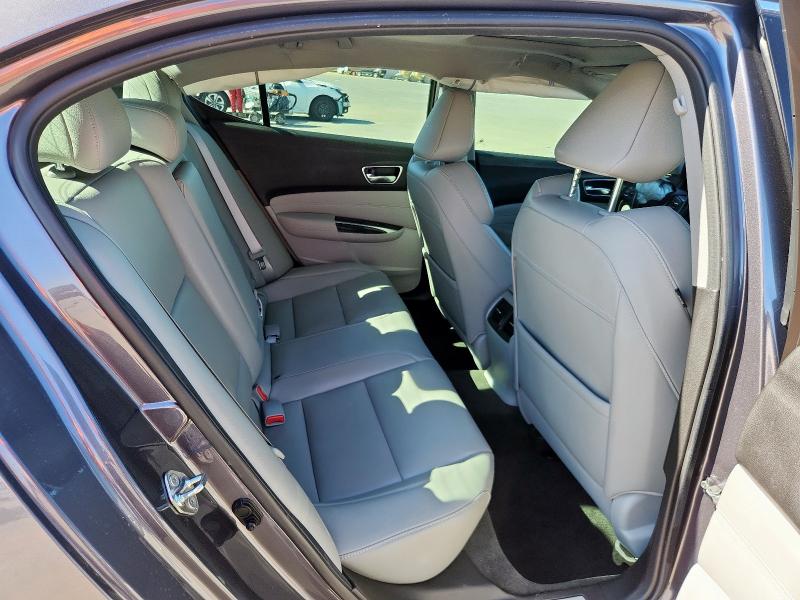 90254465 :رقم المزاد ، 19UUB2F34JA012058 vin ، 2018 Acura Tlx مزاد بيع
