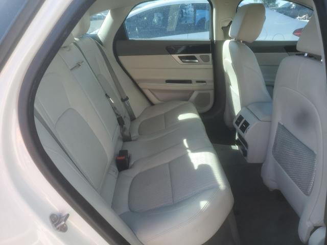Продажа на аукционе авто 2016 Jaguar Xf Prestig, vin: SAJBE4BV8GCY13557, номер лота: 90542575