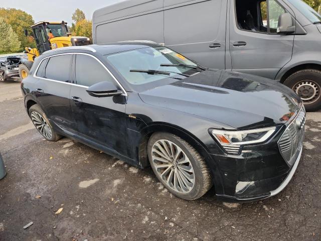 Продаж на аукціоні авто 2019 Audi E-tron Pre, vin: WA1VAAGE4KB011224, номер лоту: 90250945