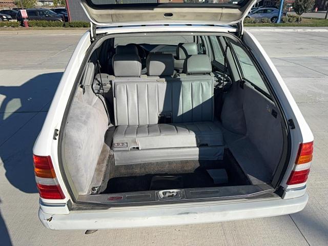 90707835 :رقم المزاد ، WDBEA92E2SF296279 vin ، 1995 Mercedes-benz E 320 مزاد بيع