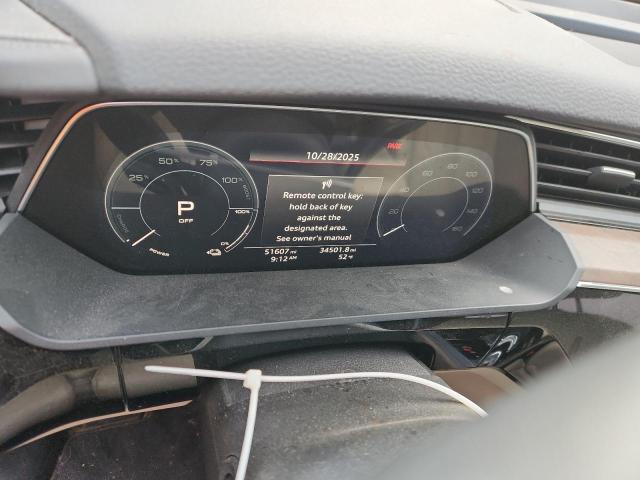 Продаж на аукціоні авто 2019 Audi E-tron Pre, vin: WA1VAAGE4KB011224, номер лоту: 90250945